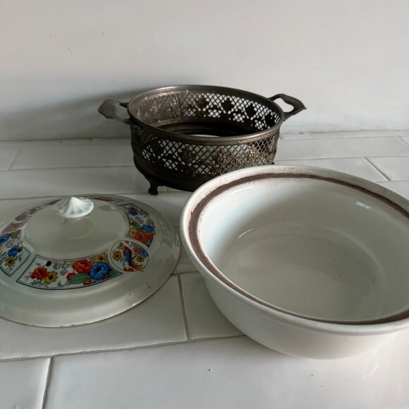 Original The Hall China Co. Hot Dish with Silver Holder - Picture 4 of 6